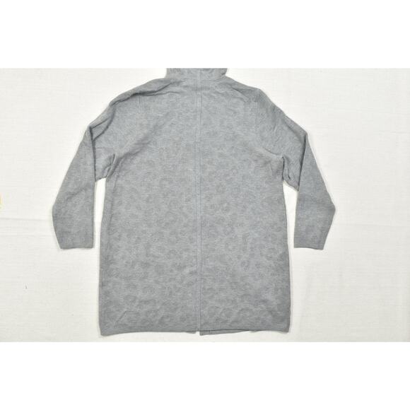 Chico's Gray Leopard Hooded Cardigan Sweater XL Size 3 Snap Button - Picture 2 of 8